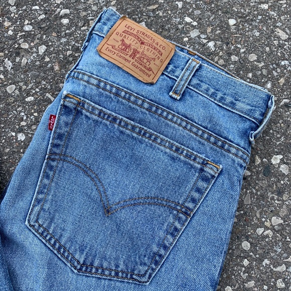 Vintage Made in Canada Levi’s 512 Jeans - Picture 2 of 11